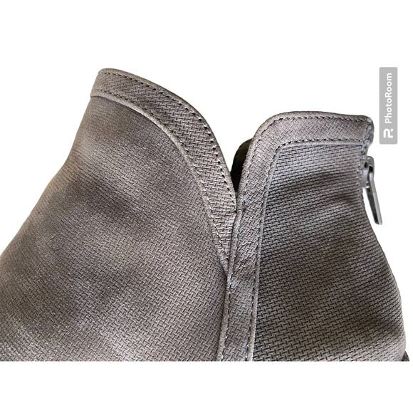 Gianni Bini Leather Booties Ankle Boots Gray Womens 6M - Picture 3 of 9